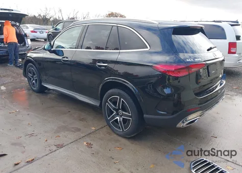 2024 Mercedes-Benz Glc 300 4Matic Suv from USA, damaged, VIN W1NKM4HB1RF123593